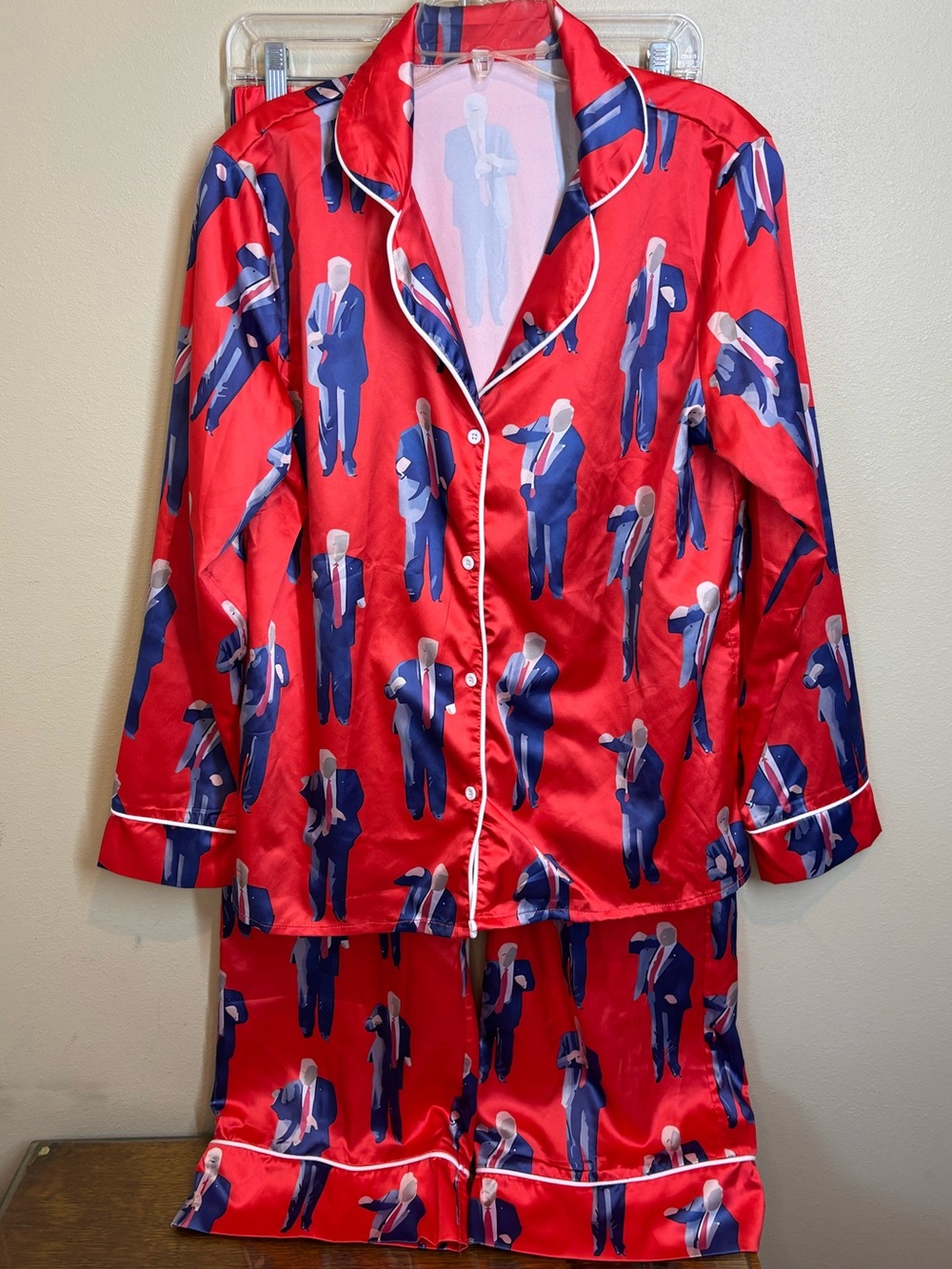 Trump Satin Red Pajama Set, Button-Up, Medium, Dancing Trump